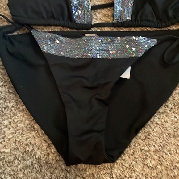 Black bikini with gray sequin - Picture 3 of 6